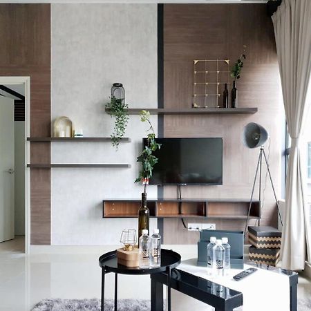 Stylish & Cozy 2Br Apt At Arte Plus, Free Parking Kuala Lumpur Exterior foto